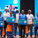 Togo : Ecobank équipe 80 nouveaux bacheliers en ordinateurs et en connexion Internet pour un an